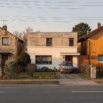 Comparaison de trois styles de maisons individuelles